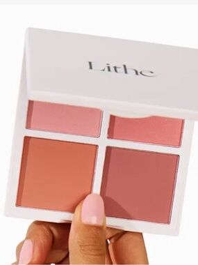 Sunset Blush Quartet Palette — pinkish nudes Tone